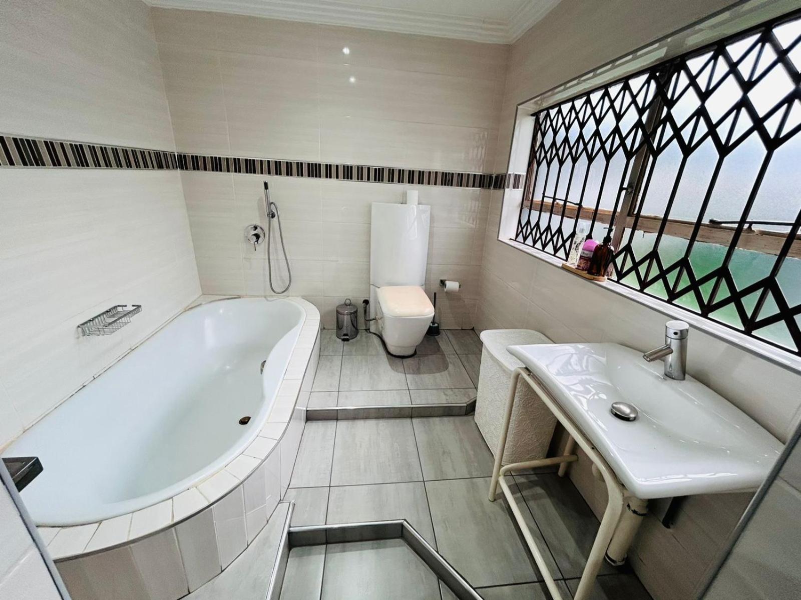 The Greenary Guest House And Restaurant Thohoyandou Dış mekan fotoğraf